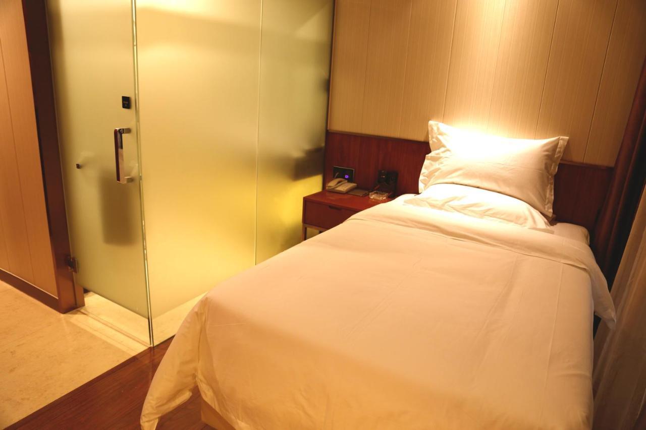 Zhongbo Art Hotel Kuangcsou Kültér fotó