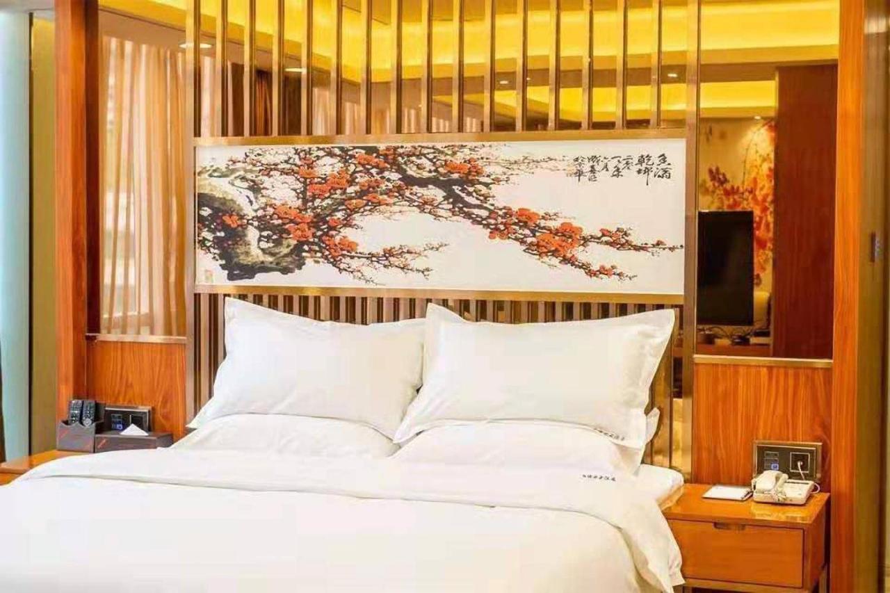 Zhongbo Art Hotel Kuangcsou Kültér fotó