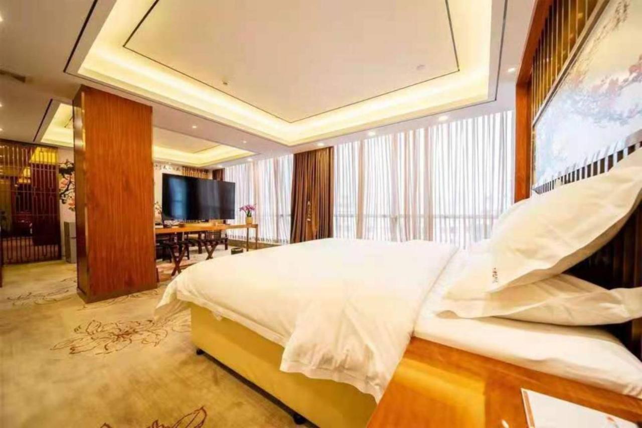 Zhongbo Art Hotel Kuangcsou Kültér fotó